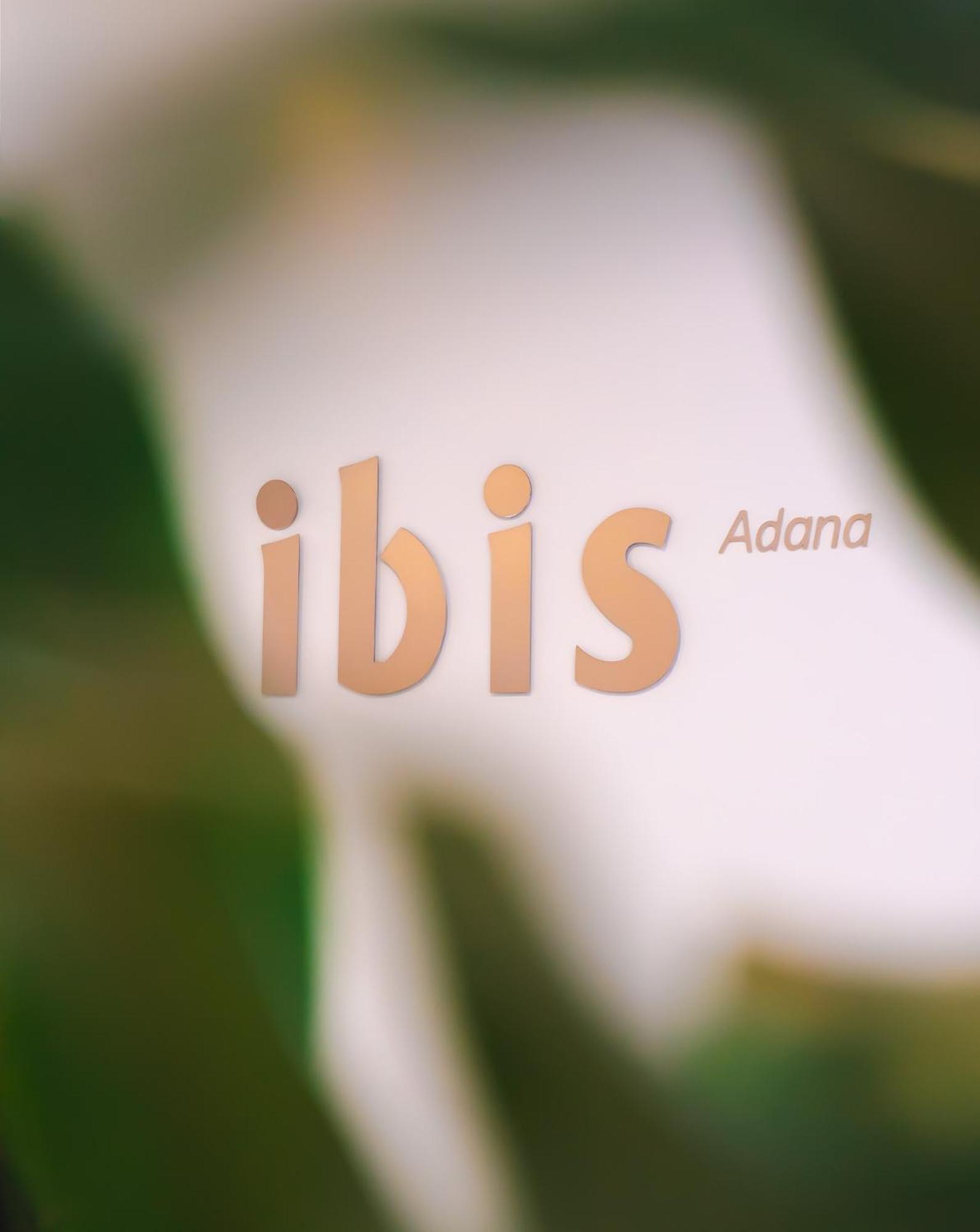 Ibis Adana Hotel Exterior foto