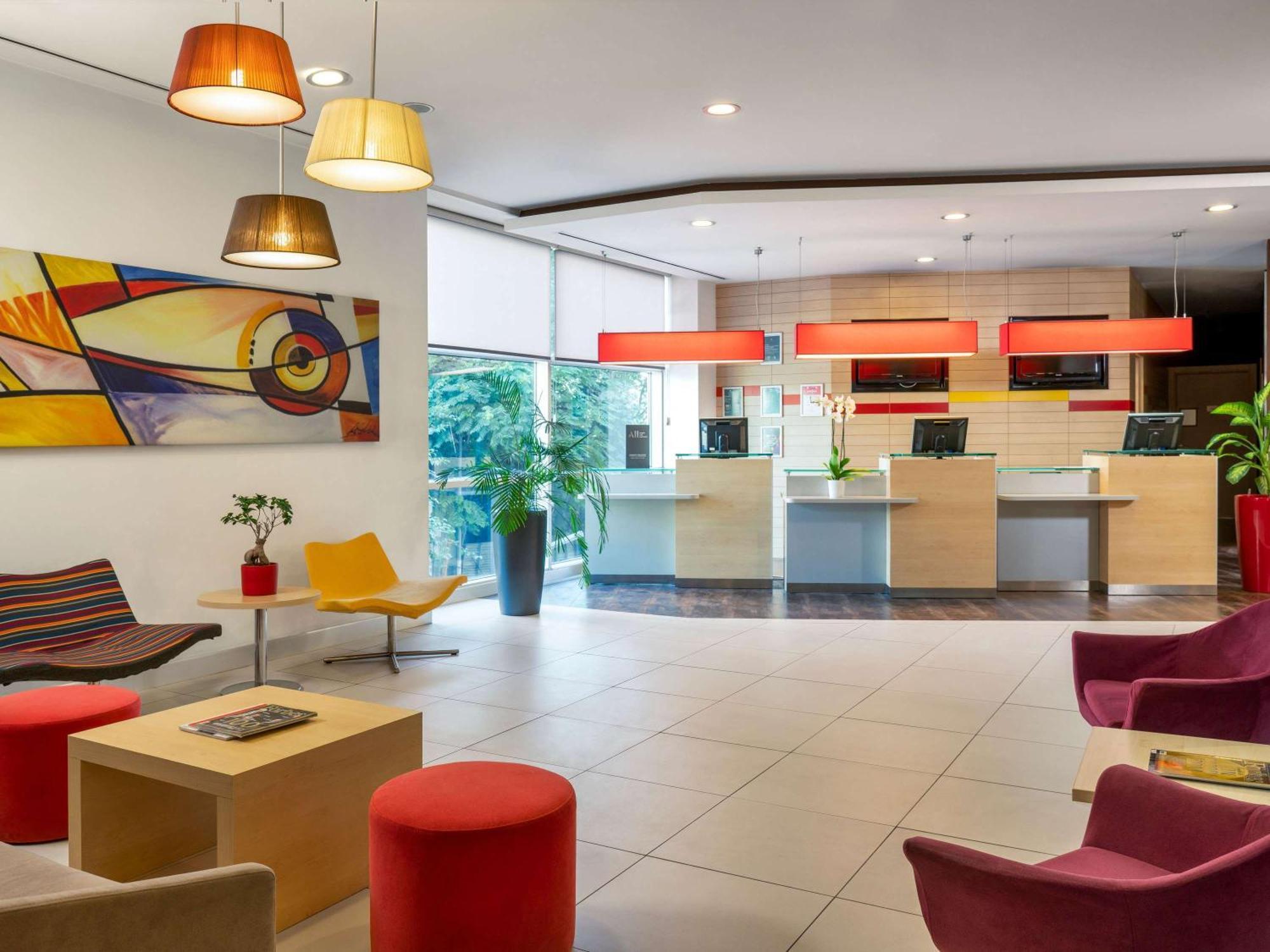 Ibis Adana Hotel Exterior foto